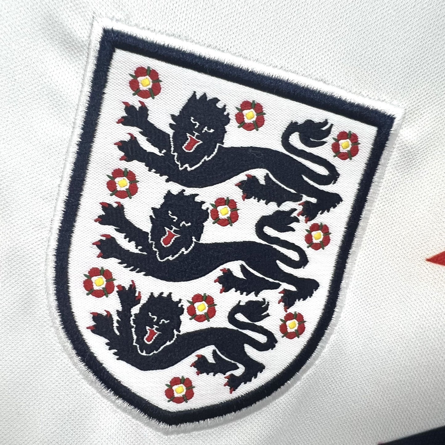 ENGLAND CLASSY NEW